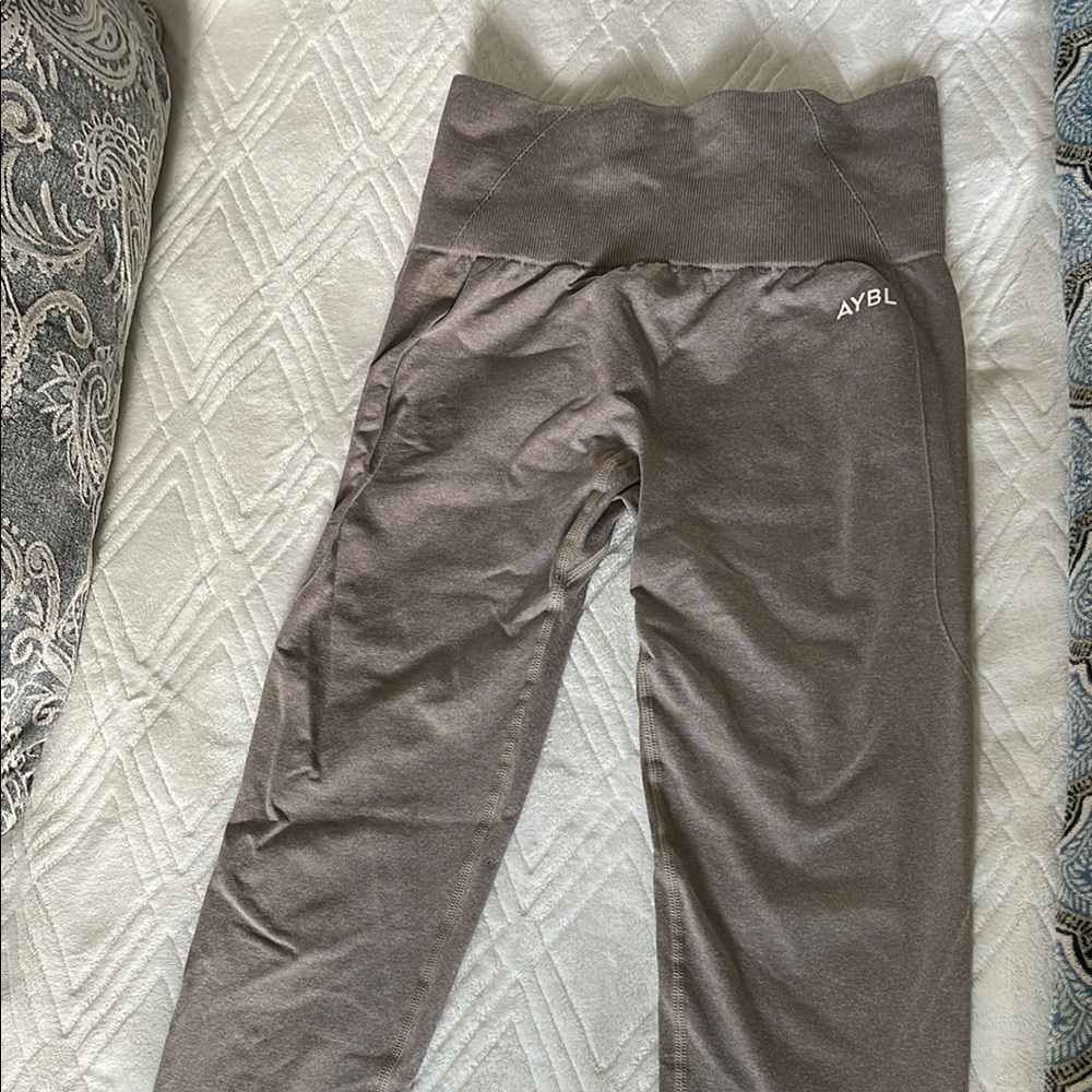 AYBL leggings